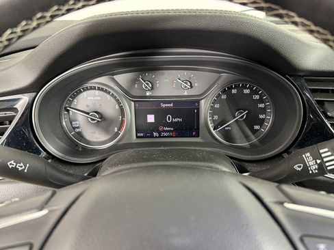 Used 2019 Buick Regal Preferred w/ Driver Confidence Package I image 16