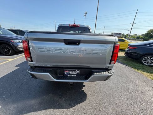 Used 2024 Chevrolet Colorado LT w/ LT Convenience Package III AWD/4WD image 4