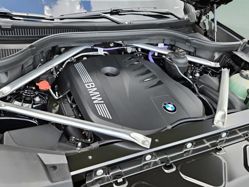 New 2026 BMW X5 sDrive40i w/ Premium Package image 26