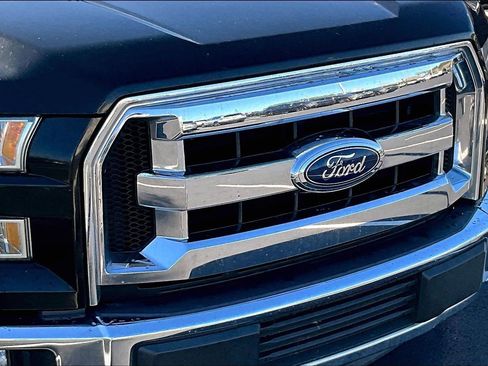 Used 2017 Ford F150 XLT image 24