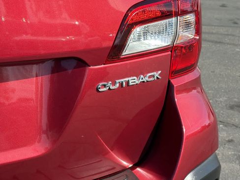 Used 2018 Subaru Outback 2.5i AWD/4WD image 28