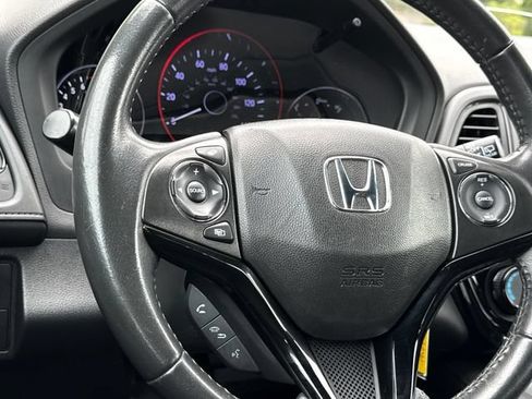 Used 2019 Honda HR-V Sport image 14