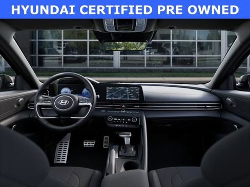 Certified 2025 Hyundai Elantra SEL image 11