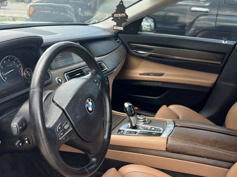Used 2011 BMW 750Li RWD image 12