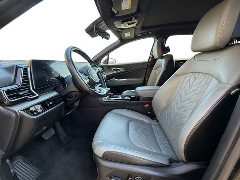 Certified 2024 Kia Sportage X-Line w/ X-Line Premium Package image 9