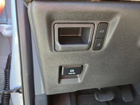 Certified 2025 Ford Expedition Active RWD image 18