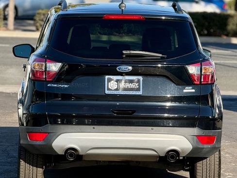 Used 2017 Ford Escape SE w/ SE Leather Comfort Package image 2