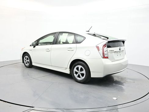 Used 2015 Toyota Prius Four image 5