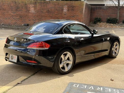 Used 2011 BMW Z4 sDrive30i image 6