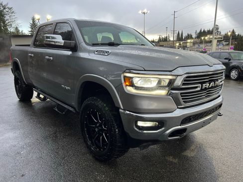 Used 2020 RAM 1500 Laramie AWD/4WD image 7
