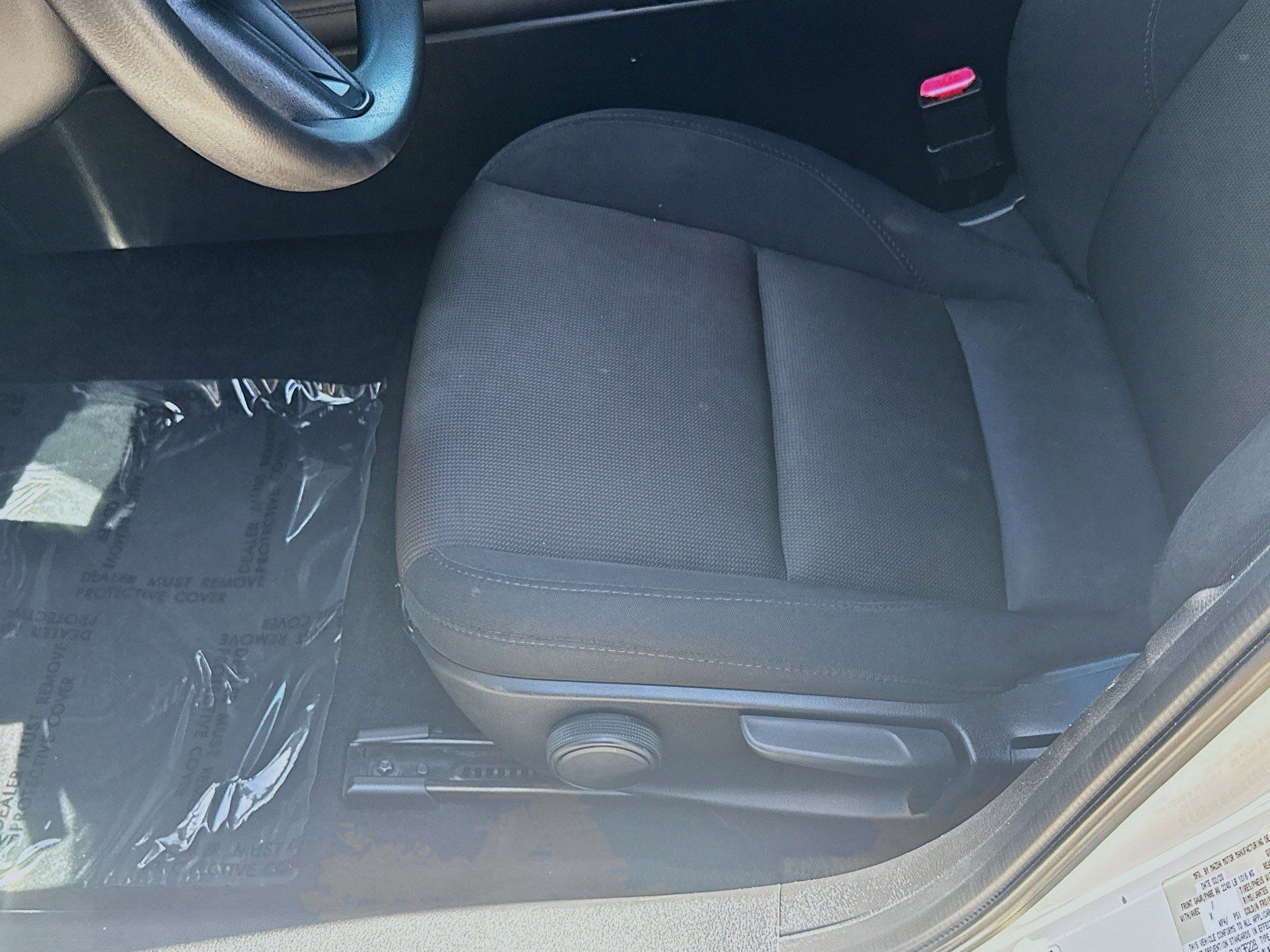 Used 2020 MAZDA MAZDA3 Sedan FWD image 17