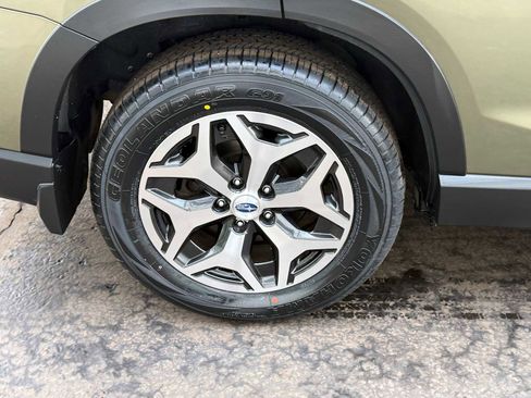 Certified 2023 Subaru Forester Premium image 8