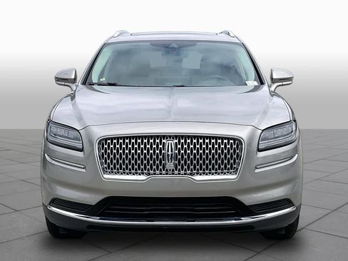 Used 2023 Lincoln Nautilus Reserve AWD/4WD image 4