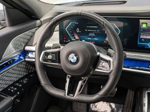 Used 2025 BMW 760i xDrive w/ Executive Package AWD/4WD image 23