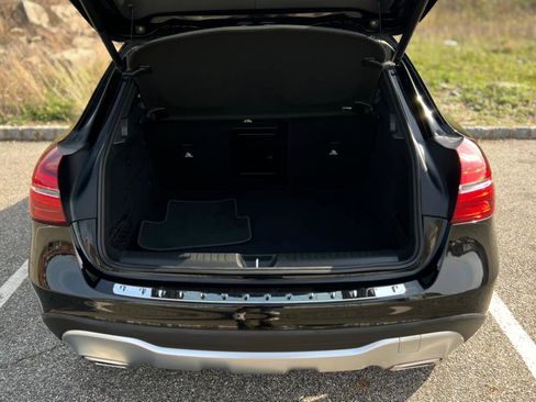 Used 2020 Mercedes-Benz GLA 250 4MATIC image 33