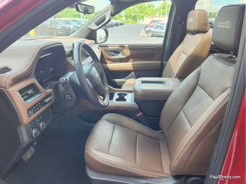 Used 2024 Chevrolet Suburban High Country AWD/4WD image 22