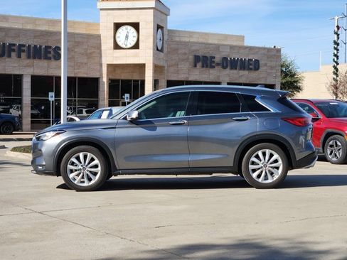 Used 2019 INFINITI QX50 Essential w/ Premium Heat Package image 4