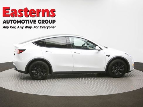 Used 2020 Tesla Model Y Long Range image 41
