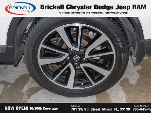 Used 2019 Nissan Rogue SL w/ Premium Package image 36