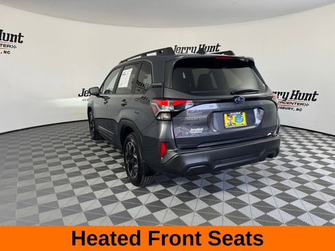 Used 2025 Subaru Forester Premium w/ Convenience Package #2 image 10