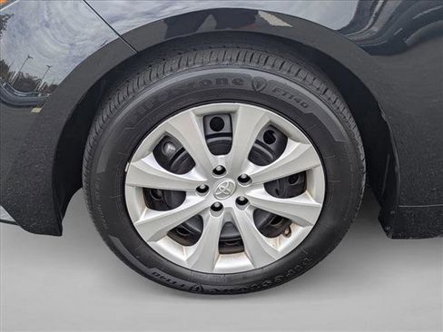 Certified 2025 Toyota Corolla LE image 21