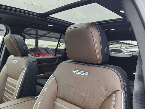 New 2026 GMC Acadia Denali Ultimate AWD/4WD image 17