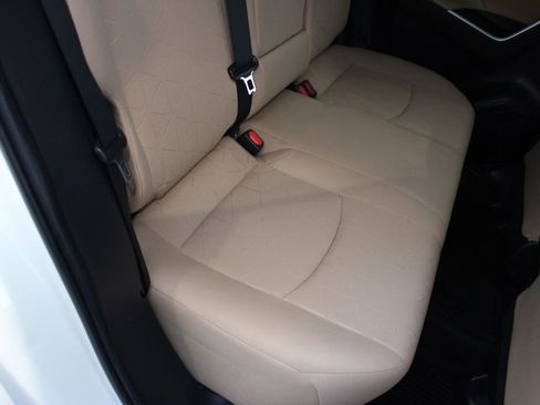 Used 2022 Toyota RAV4 XLE FWD image 25