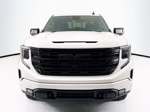 Used 2025 GMC Sierra 1500 Elevation w/ Elevation Premium Package image 2