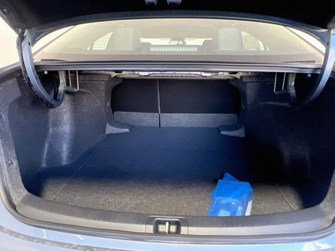 Used 2025 Toyota Corolla LE FWD image 32