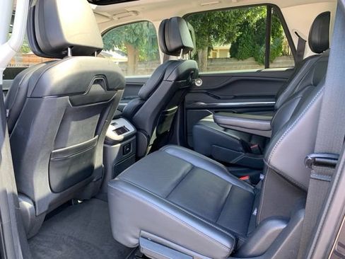 Used 2025 Lincoln Navigator L Reserve AWD/4WD image 19