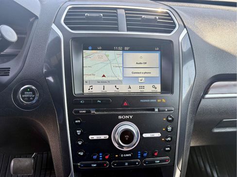 Used 2018 Ford Explorer Limited AWD/4WD image 16