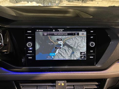 Used 2023 Volkswagen Taos SEL image 28