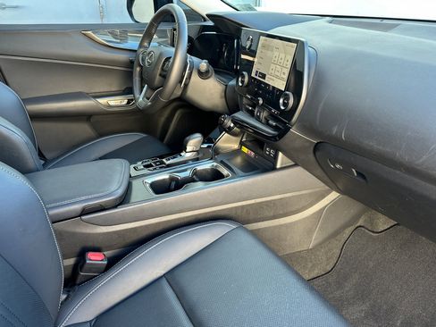 Used 2023 Lexus NX 250 FWD w/ Premium Package image 15