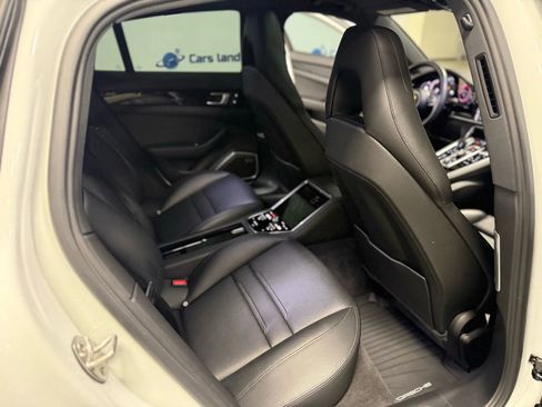 Used 2021 Porsche Panamera image 17