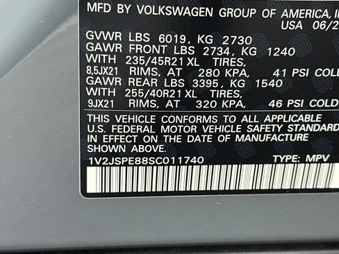 New 2025 Volkswagen ID.4 Pro S Plus image 24