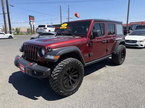Used 2021 Jeep Wrangler Unlimited Rubicon AWD/4WD image 3