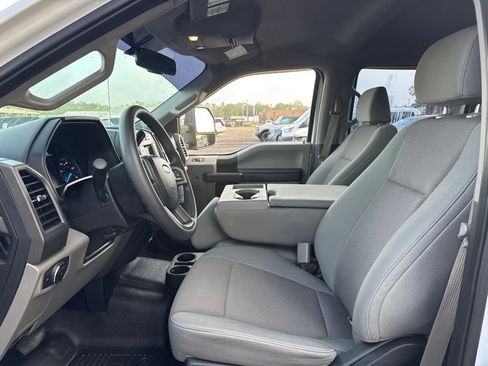 Used 2017 Ford F250 XL w/ STX Appearance Package AWD/4WD image 10
