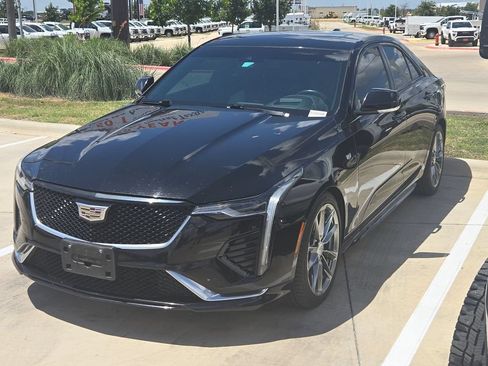 Used 2021 Cadillac CT4 Sport RWD image 5