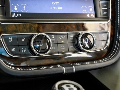 Used 2019 Bentley Bentayga AWD/4WD image 31