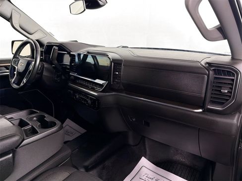 Used 2024 Chevrolet Silverado 1500 LT image 28