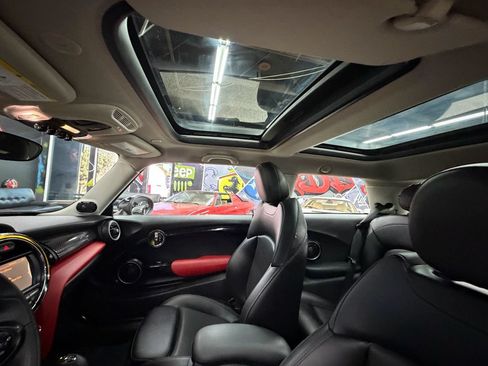 Used 2015 MINI Cooper S FWD image 25