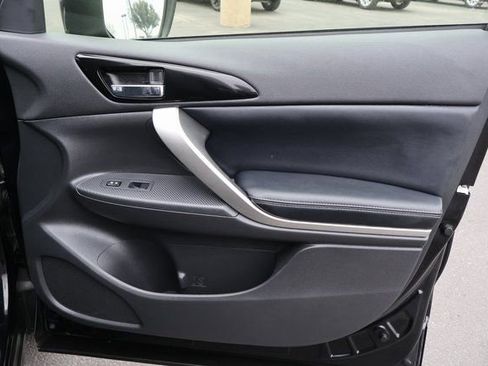 Used 2024 Mitsubishi Eclipse Cross SE image 19