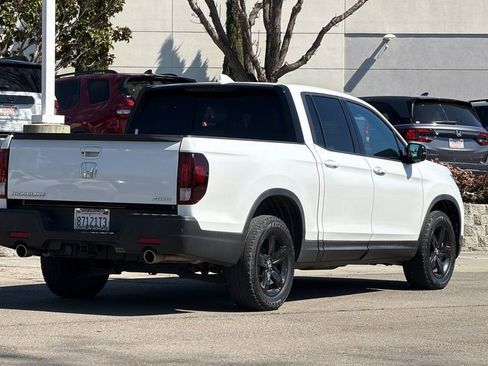 Used 2023 Honda Ridgeline Black Edition image 4