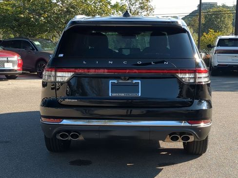 New 2026 Lincoln Aviator Premiere image 4