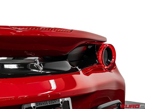 Used 2020 Ferrari 488 Pista Coupe RWD image 28