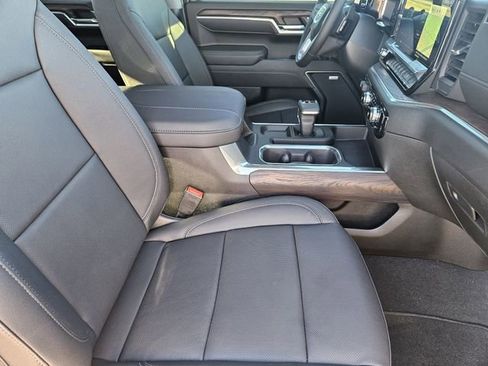 New 2026 GMC Sierra 1500 SLT w/ SLT Premium Package image 11