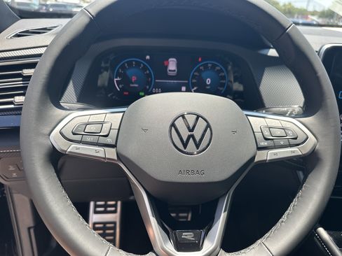 New 2026 Volkswagen Atlas Cross Sport SEL Premium R-Line AWD/4WD image 19