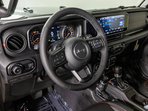 New 2026 Jeep Wrangler Unlimited Rubicon AWD/4WD image 3