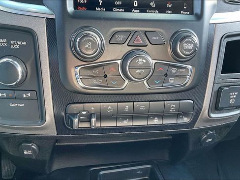 Used 2018 RAM 2500 Power Wagon w/ Luxury Group AWD/4WD image 15