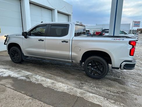 Used 2021 Chevrolet Silverado 1500 Custom w/ LPO, Blackout Package image 2